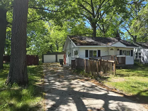 107 Irma St, Prudenville, MI 48651