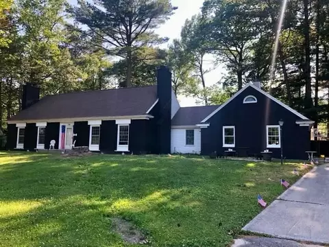 330 Island View Dr, Alpena, MI 49707