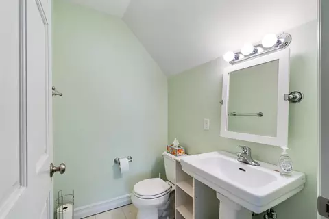 Bath - 6530 Link Blvd, Indian River, MI 49749 photo 4 of 4