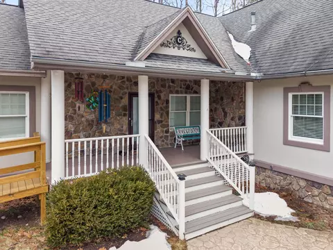 Exterior - 6530 Link Blvd, Indian River, MI 49749 photo 12 of 14