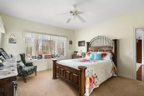 Bedroom - 6530 Link Blvd, Indian River, MI 49749 photo 2 of 8
