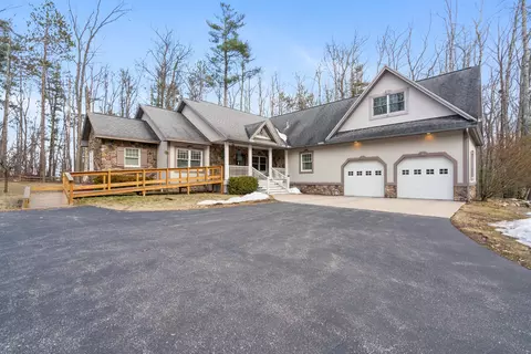 Exterior - 6530 Link Blvd, Indian River, MI 49749 photo 13 of 14