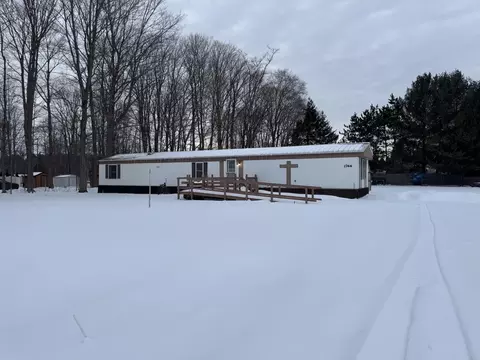 1744 Compton Ct, Grawn, MI 49637