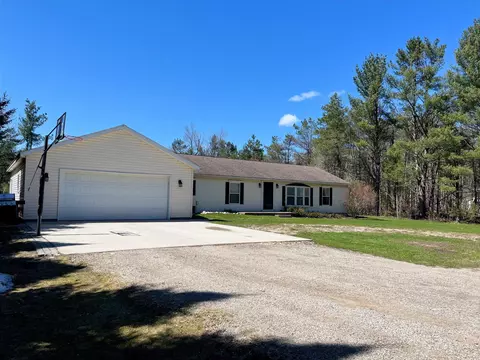 10951 Butler Rd, Cheboygan, MI 49721