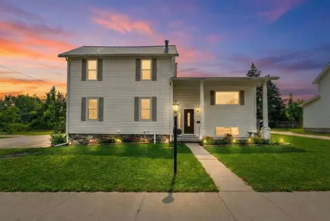 260 Duncan Ave, Cheboygan, MI 49721
