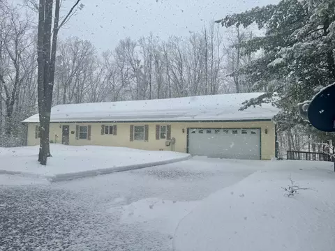 11456 Sherwood Dr, Frederic, MI 49733