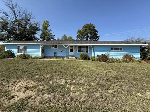 1205 E Michigan Ave, Grayling, MI 49738
