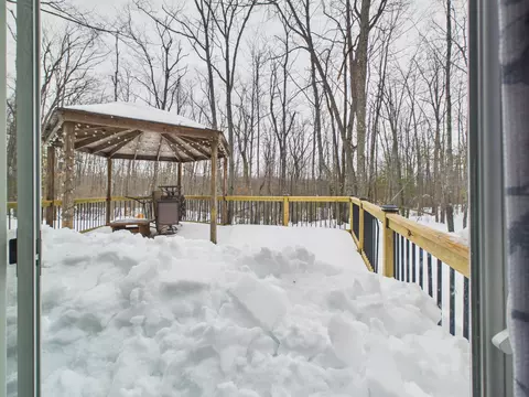 Exterior - 11468 Sherwood Dr, Frederic, MI 49733 photo 2 of 6