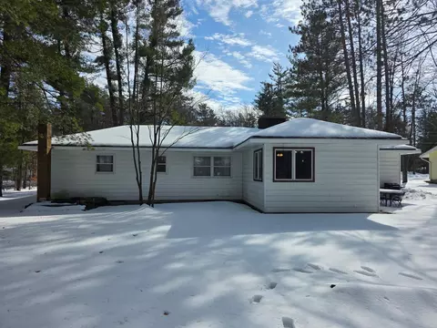 Exterior - 4900 Helen Dr, Grayling, MI 49738 photo 2 of 7