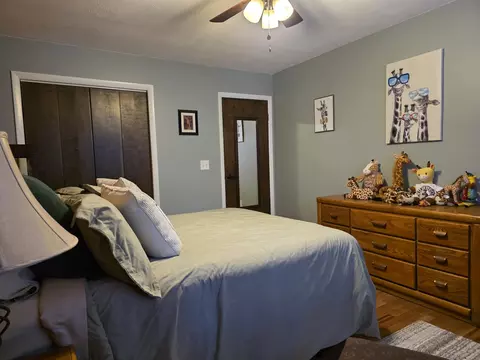 Bedroom - 4900 Helen Dr, Grayling, MI 49738 photo 4 of 5