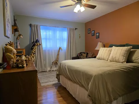 Bedroom - 4900 Helen Dr, Grayling, MI 49738 photo 3 of 5