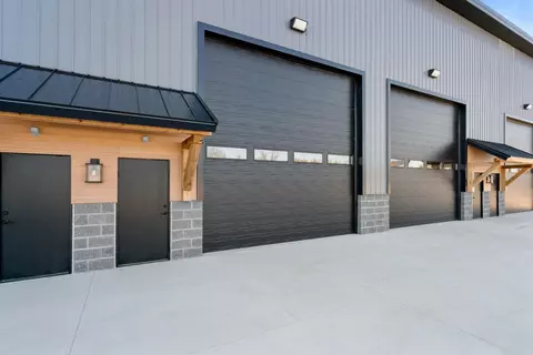 5384 Commerce Blvd #D405, Indian River, MI 49749