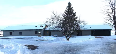 21151 Woodland Trl, Onaway, MI 49765