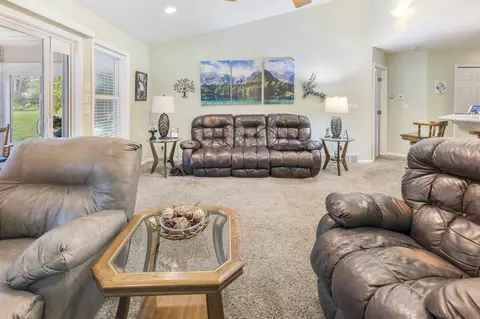 Living - 3396 Lansing Rd, Roscommon, MI 48653 photo 4 of 5