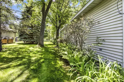 Exterior - 3396 Lansing Rd, Roscommon, MI 48653 photo 22 of 25