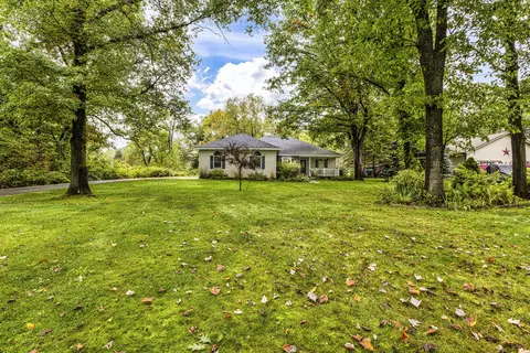 Exterior - 3396 Lansing Rd, Roscommon, MI 48653 photo 2 of 25