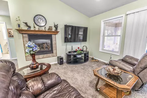Living - 3396 Lansing Rd, Roscommon, MI 48653 photo 2 of 5