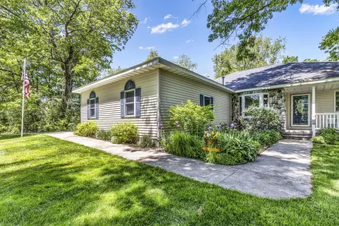 Exterior - 3396 Lansing Rd, Roscommon, MI 48653 photo 13 of 25