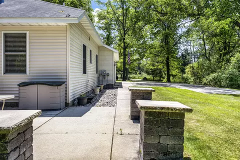 Exterior - 3396 Lansing Rd, Roscommon, MI 48653 photo 24 of 25