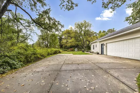 Exterior - 3396 Lansing Rd, Roscommon, MI 48653 photo 10 of 25
