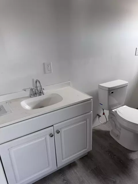 Bath - 566 E Main St, Vanderbilt, MI 49795 photo 5 of 6
