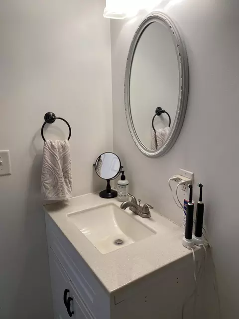 Bath - 566 E Main St, Vanderbilt, MI 49795 photo 3 of 6