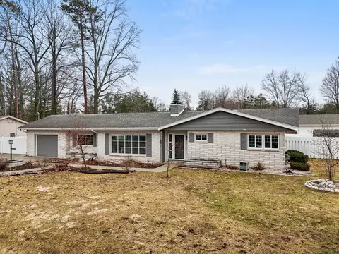 311 Maple Grove Ave, Prudenville, MI 48651
