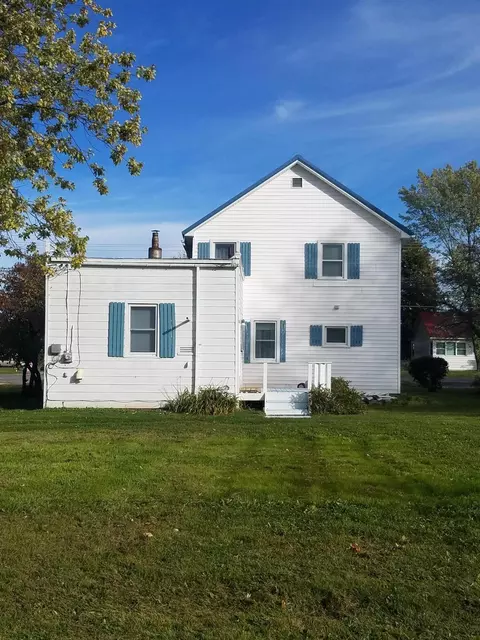 202 S Western Ave, Cheboygan, MI 49721