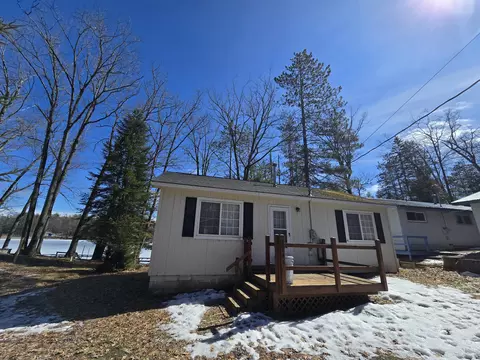 2944 Lakehill Dr, Curran, MI 48728