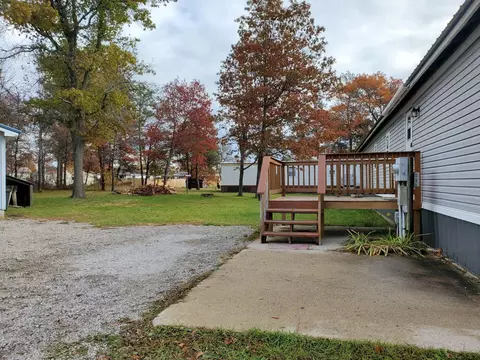 Exterior - 208 Crestwood Dr, Grayling, MI 49738 photo 6 of 10