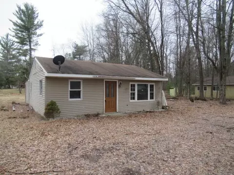 1724 W 3rd St, Prescott, MI 48756