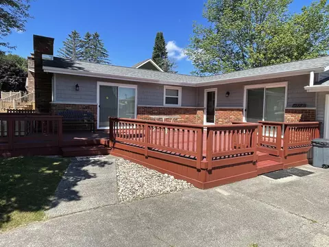 115 Holly Ln, Roscommon, MI 48653
