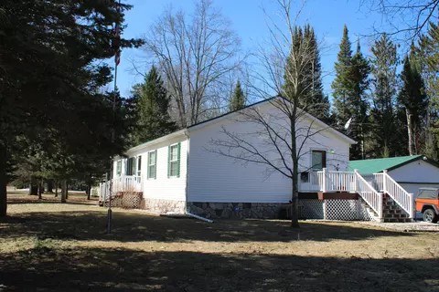 8010 Center St, South Branch, MI 48761