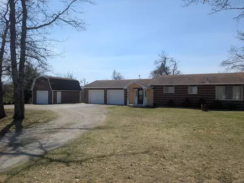 22480 Dowsett Trl, Atlanta, MI 49709