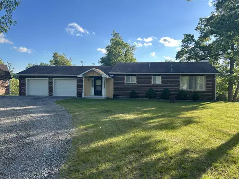 22480 Dowsett Trl, Atlanta, MI 49709