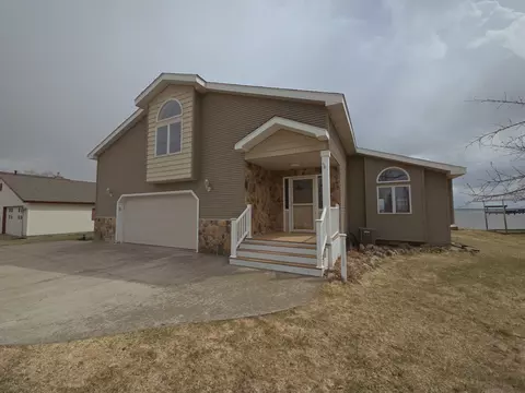 12739 E Houghton Lake Dr, Houghton Lake, MI 48629