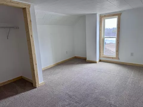 Bedroom - 7588 Mill St, Vanderbilt, MI 49795 photo 5 of 7