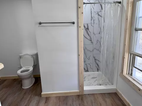 Bath - 7588 Mill St, Vanderbilt, MI 49795 photo 3 of 8