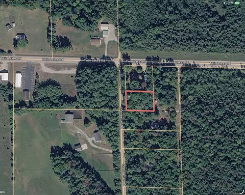 4962 Chamberlain Rd, Cheboygan, MI 49721 photo 6