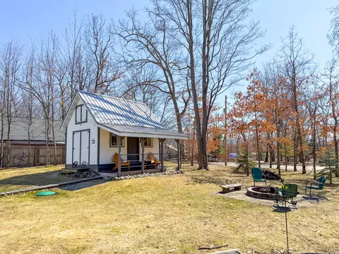 402 Sheffield Dr, Roscommon, MI 48653 photo 21