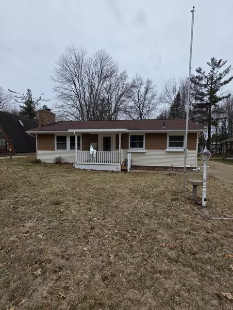 1851 Lakewoods Beach Rd, Saint Helen, MI 48656