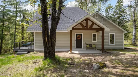 1439 Apache Trl, Gaylord, MI 49735