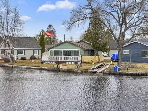 124 Tuscaroras Trl, Prudenville, MI 48651