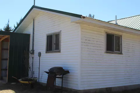 Exterior - 1932 Knepp Rd, Fairview, MI 48621 photo 2 of 10