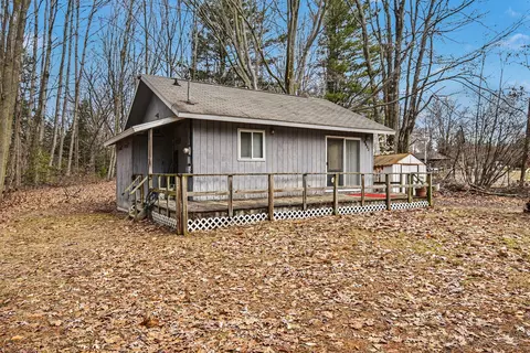 Exterior - 4632 Northland Dr, Gladwin, MI 48624 photo 3 of 7