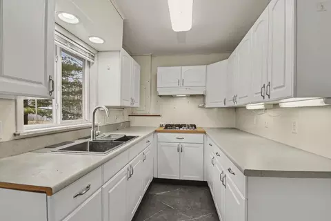 Kitchen - 4632 Northland Dr, Gladwin, MI 48624 photo 1 of 1