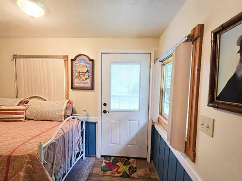 Bedroom - 6416 Jimary Ln, Gladwin, MI 48624 photo 5 of 7