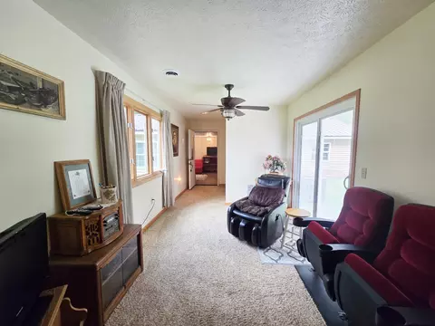 Entry Way - 6416 Jimary Ln, Gladwin, MI 48624 photo 2 of 3