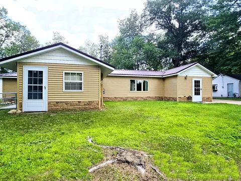 Exterior - 6416 Jimary Ln, Gladwin, MI 48624 photo 2 of 9