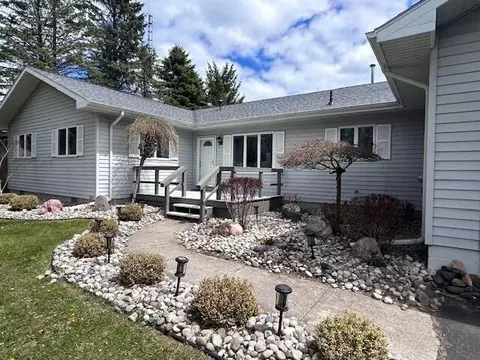 5746 N Ridge Rd, Black River, MI 48721